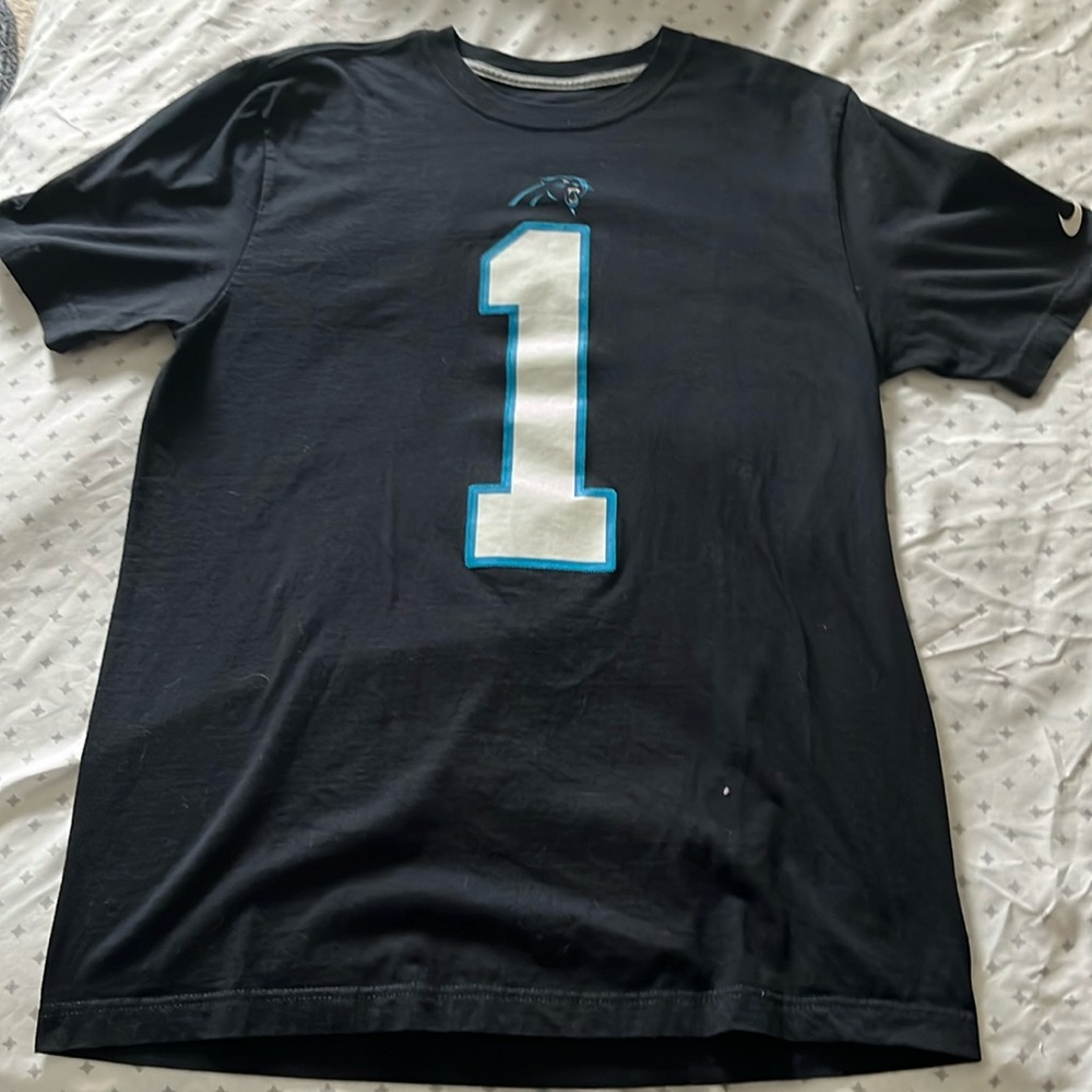 Nike NFL  Carolina Panthers Cam Newton T-shirt size Medium